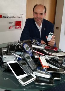 201605-Gruber-handy-Sammlung